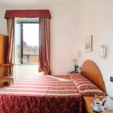Chapter Hotell 4*